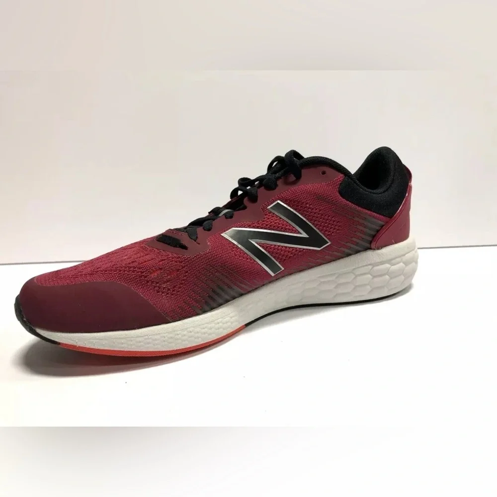 New Balance Men's Fresh Foam Cross Trainer V1 Red Sneaker, Size 11D